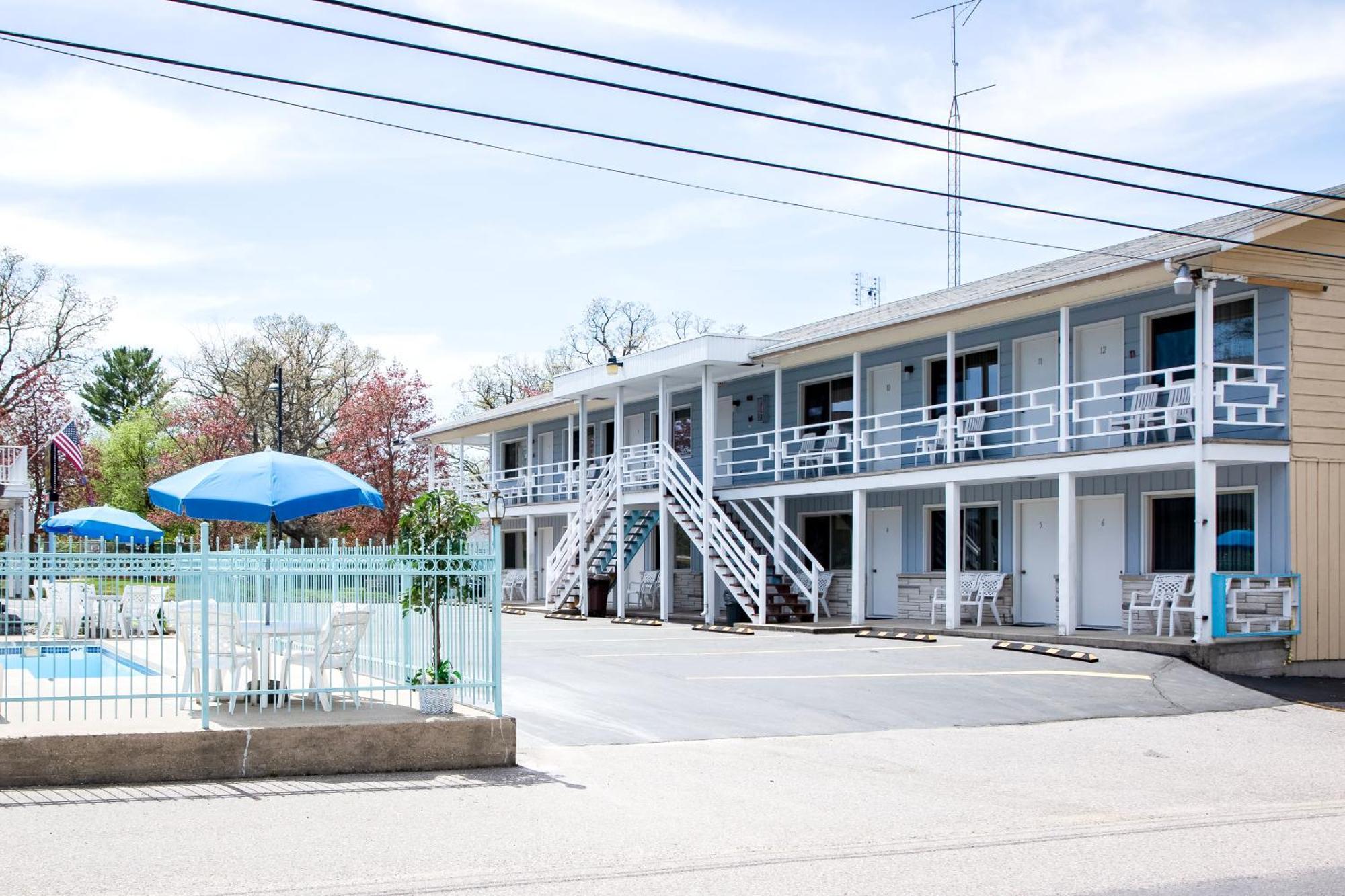 Starlite Motel Уисконсин Делс Екстериор снимка