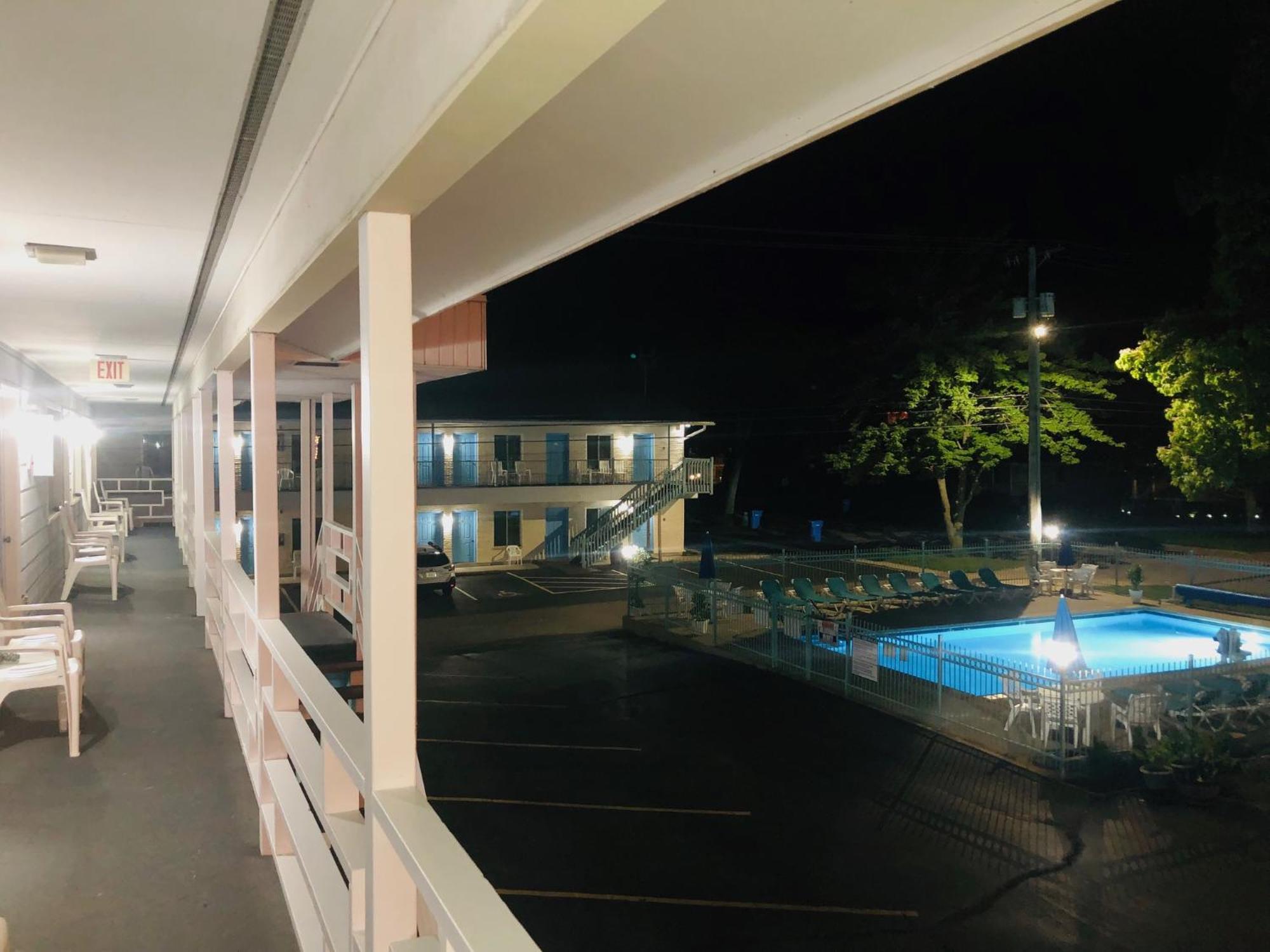 Starlite Motel Уисконсин Делс Екстериор снимка