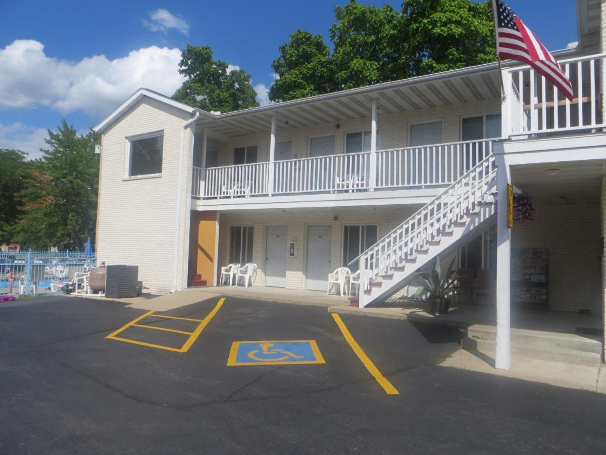 Starlite Motel Уисконсин Делс Екстериор снимка